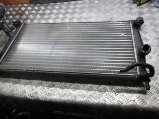 радиатор (основной) Ford Focus 2 поколение 2006, 1.6 л., бензин, МКПП, универсал