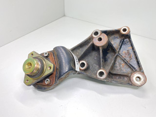 кронштейн (крепление) Volkswagen LT 2 поколение 2003, 2.5 л., TDi, дизель, МКПП, задний привод, 074145169C