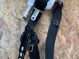 ремень безопасности Lexus NX 1 поколение [рестайлинг] 2020, 2.5 л., гибрид, красный, полный привод, правый руль, 7X7110-P