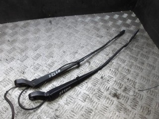 щеткодержатель (поводок стеклоочистителя, дворник) Mercedes-Benz Vito W639 2007, 3.0 л., дизель, АКПП, микроавтобус, A6398200744, A6398200844