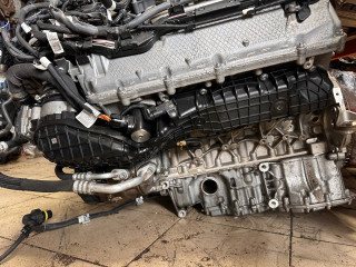 коллектор впускной BMW X5 M F95 2021, 4.4 л., бензин, полный привод