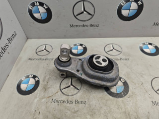 подушка крепления двигателя Mercedes-Benz GLB-Класс 1 поколение 2022, бензин, задний привод, A2472400600