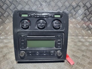 магнитола Volkswagen Touran 1 поколение 2004, 1.9 л., BKC, дизель, 6МКПП, минивэн, 1K0035186J