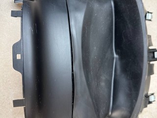 кожух рулевой колонки Maserati Levante 1 поколение 2017, 3.0 л., бензин, АКПП, белый, внедорожник 5 дв., полный привод, 670043352