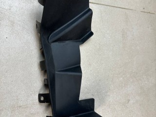 кожух рулевой колонки Maserati Levante 1 поколение 2017, 3.0 л., бензин, АКПП, белый, внедорожник 5 дв., полный привод, 105883253C