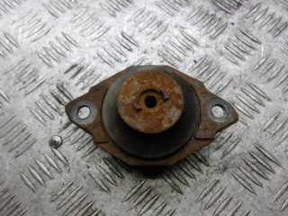 подушка крепления КПП Volkswagen Golf 3 поколение 1994