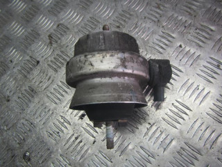 подушка крепления двигателя Audi A6 C5 [рестайлинг] 2004, 3.2 л., бензин, МКПП, седан, 4F0199382D