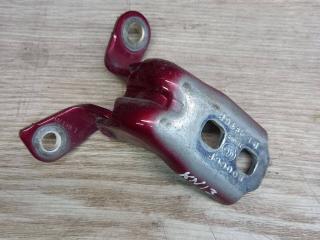 петля двери Chevrolet Cruze 2 поколение 2018, 1.4 л., бензин, 13583613