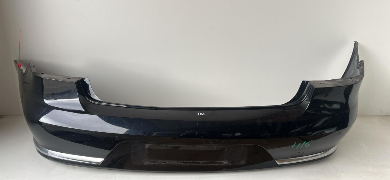бампер задний Volkswagen Passat B7 2014, 1.4 л., CAXA, бензин, АКПП, седан, 3AE807417F, 3AE807521A - фото №1
