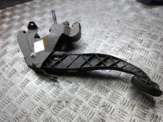 педаль сцепления Volkswagen Transporter T5 2006, 7H1721059J