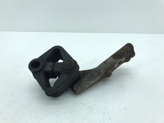 кронштейн глушителя BMW 4 серия G22/G23 2020, 7616850