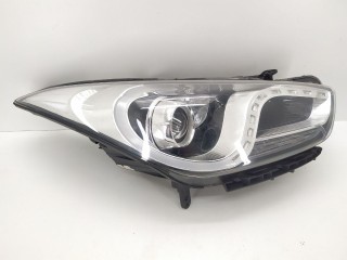 фара правая Hyundai i40 1 поколение 2015, 921023ZXXX, 921023Z090, 921023Z095