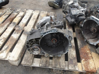 КПП механическая (МКПП) Volkswagen Golf 4 поколение 2005, 2.0 л., бензин, МКПП, хетчбэк 5 дв., GVT