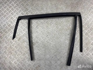 направляющая стекла задней правой BMW X6 G06 (2019 - 2026), 51357437808