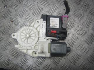 моторчик передних стеклоочистителей (дворников) Audi A3 8P 2005, 1.6 л., бензин, МКПП, хетчбэк 5 дв., 8P0959801A