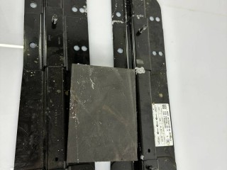 кронштейн (крепление) Tesla Model X 1 поколение 2018, L1S, АКПП, хетчбэк 5 дв., полный привод, 1086106-00-C, 1086166-99-F