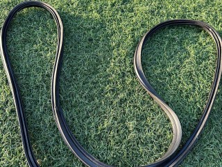 уплотнитель Infiniti EX 1 поколение 2010, 3.7 л., бензин, АКПП, серый, внедорожник 5 дв., полный привод, 908301BA0B