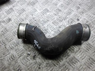 патрубок интеркулера Volkswagen Transporter T5 2008, 1.9 л., дизель, МКПП, микроавтобус, 7H0145709B