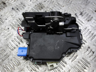 замок двери задней правой Volkswagen Passat B5 [рестайлинг] 2002