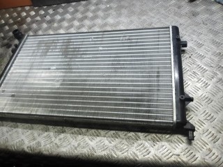 радиатор (основной) Audi A3 8P 2005, 2.0 л., бензин, МКПП, хетчбэк 5 дв.