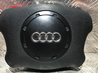 подушка безопасности водителя Audi A3 8L 1996, 1.8 л., бензин, МКПП, хетчбэк 5 дв., 8L0880201AQ4