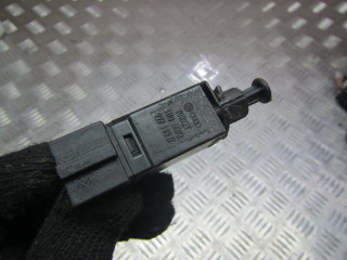 выключатель концевой (концевик) Audi A3 8L 1997, 1.8 л., бензин, МКПП, хетчбэк 5 дв., 1H0927189D