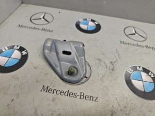 петля капота правая BMW 2023, 3.0 л., бензин, c4p, полный привод, 7470794