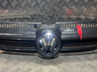 решетка радиатора Volkswagen Golf Plus 1 поколение 2007, 1.6 л., BLF, бензин, АКПП, минивэн