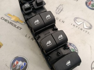 блок управления стеклоподъемниками BMW 4 серия G22/G23 2022, 3.0 л., бензин, c4f, кабриолет, полный привод, 6847551