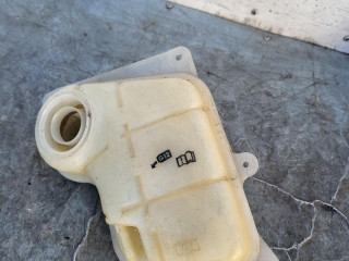 бачок расширительный Volkswagen Passat B5 (1996 - 2001), 1.9 л., дизель, 5МКПП, седан, 8D0121403L