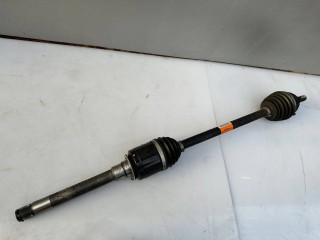 полуось передняя правая (приводной вал, ШРУС) Mercedes-Benz GLE W166 2018, 2.2 л., дизель, АКПП, черный, внедорожник 5 дв., правый руль, A1663301300