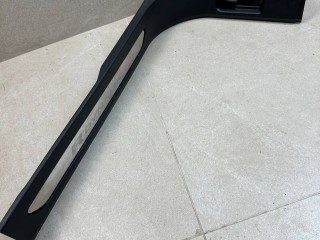 накладка на порог внутренняя Land Rover Range Rover Evoque L551 2020, 2.0 л., бензин, АКПП, белый, внедорожник 5 дв., полный привод, правый руль, LR122739