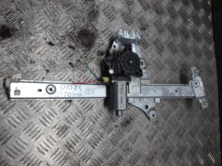 стеклоподъемник электрический передний правый Toyota Avensis 1 поколение (T220) [рестайлинг] 2002, 2.0 л., дизель, МКПП, универсал