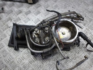 распределитель впрыска (инжектор) Audi 80 B3 1990, 1.8 л., бензин, 0438101005