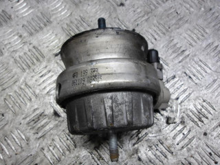 подушка крепления двигателя Audi A6 4F/C6 2007, 2.7 л., дизель, АКПП, универсал, 4F0199379L