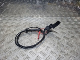 захватный крюк капота Volkswagen Passat B5 1998, 1.9 л., дизель, МКПП, универсал, 3B1823533