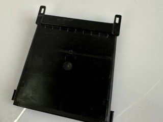 крышка блока предохранителей Mercedes-Benz CLS-Класс C218 [рестайлинг] 2016, 3.0 л., OM 642.852, дизель, АКПП, белый 799, седан, задний привод, правый руль, A2125400080