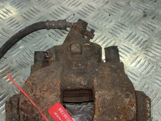 суппорт передний правый Toyota 2001, 2.0 л., 1CD-FTV, дизель, 5МКПП, универсал