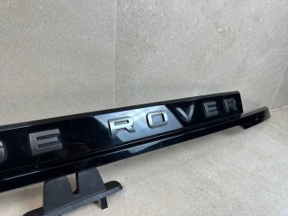 накладка двери (крышки) багажника Land Rover Range Rover Evoque L551 2020, 2.0 л., бензин, АКПП, белый, внедорожник 5 дв., полный привод, правый руль, K8D2402A30A
