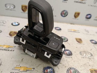 кулиса Volvo XC40 1 поколение [рестайлинг] 2024, 2.0 л., бензин, 32324877