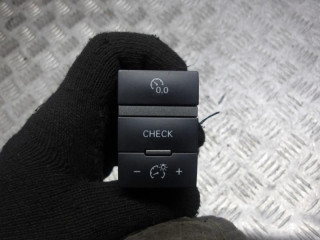 кнопка ручного тормоза (ручника) Audi A6 C5 [рестайлинг] 2005, 2.7 л., дизель, МКПП, универсал, 4F0927123