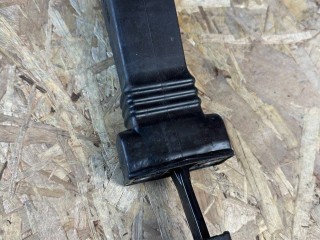 ограничитель открывания двери Porsche Macan 1 поколение 2015, 8R0837267C