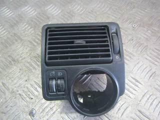 дефлектор обдува салона Volkswagen Golf 3 поколение 2000, 1.4 л., бензин, МКПП, хетчбэк 5 дв.