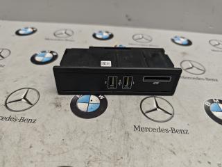 разъем AUX / USB Mercedes-Benz C-Класс W205/S205/C205 2015, A2058200226