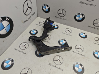 петля капота левая Mercedes-Benz GLC-Класс X253 [рестайлинг] 2020, 2.0 л., бензин, полный привод, правый руль, A2538800128