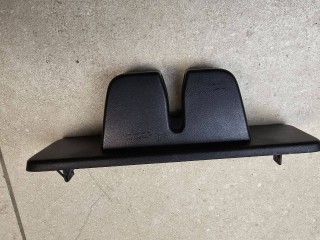 накладка внутренняя на заднюю панель кузова Maserati Levante 1 поколение 2017, 3.0 л., бензин, АКПП, белый, внедорожник 5 дв., полный привод, 670040892