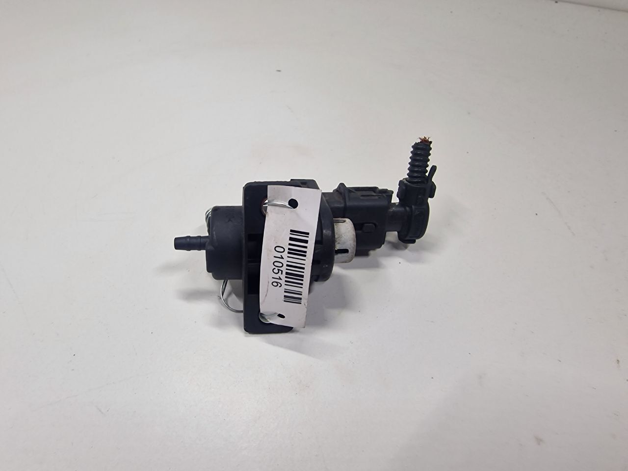 клапан вакуумного управления Opel Insignia 1 поколение (A) 2011, 2.0 л., CDTi, дизель, МКПП, передний привод, 55566051 - фото №1