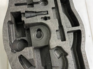 ящик под инструменты Maserati Levante 1 поколение 2017, 3.0 л., A630HP, дизель, АКПП, blue, внедорожник 5 дв., полный привод, правый руль, 670100603