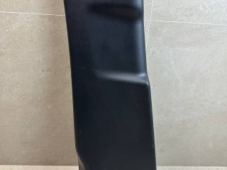 обшивка стойки центральной левой Land Rover Range Rover Evoque L551 2020, 2.0 л., бензин, АКПП, белый, внедорожник 5 дв., полный привод, правый руль, K8D224397AC8PVJ