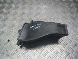 воздухозаборник BMW 7 серия E38 1997, 2.8 л., бензин, АКПП, седан, 8150763